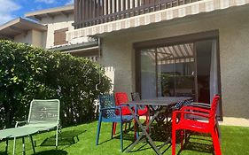 Maison très agréable avec extérieurs, bien située au plan d'eau Embrun